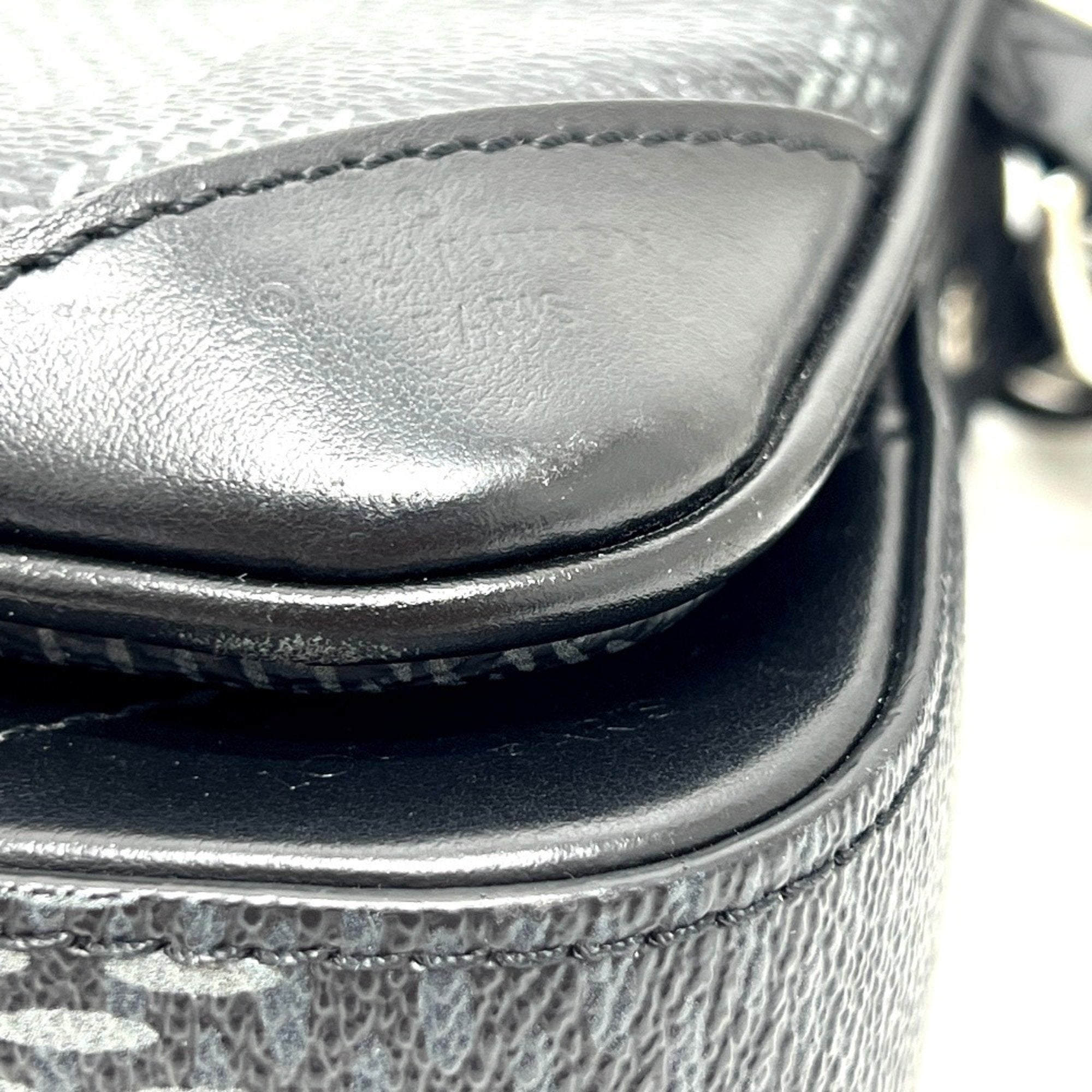 Louis Vuitton Black Galle Damier Graphite Shoulder Bag (Pre-Owned)