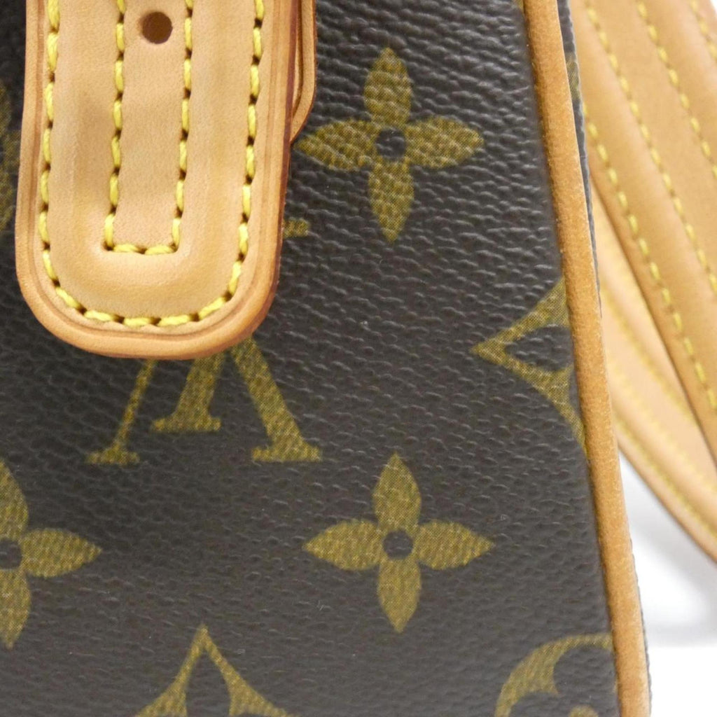 Louis Vuitton Marron Coated Canvas Shoulder Bag (Pre-Owned)
