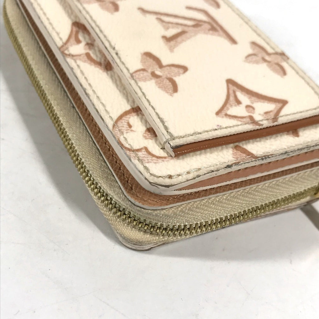 Louis Vuitton Monogram White Monogram Wallet (Bi-Fold) (Pre-Owned)