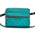 Louis Vuitton Green Leather Shoulder Bag (Pre-Owned)