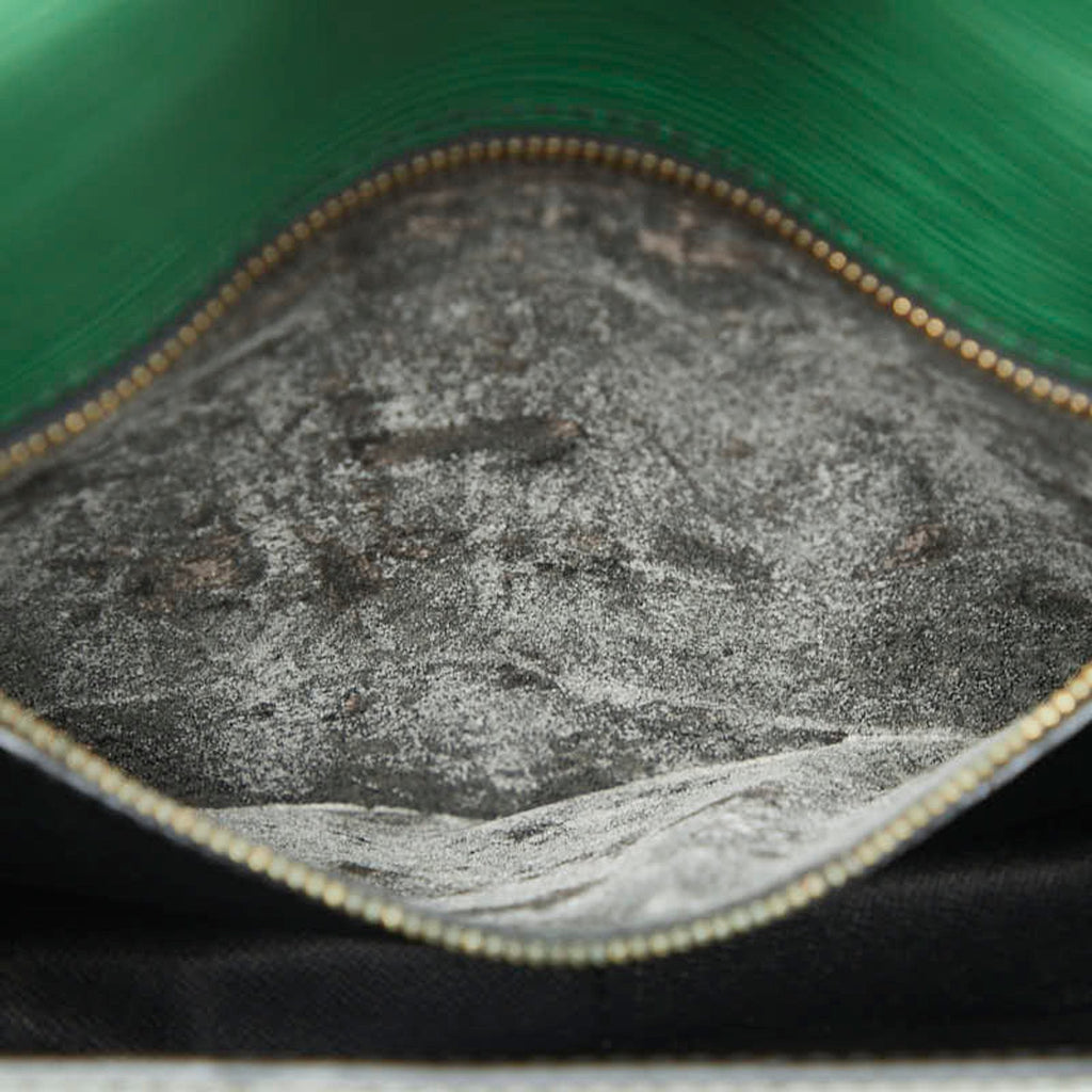 Louis Vuitton Borneo Green Leather Shoulder Bag (Pre-Owned)