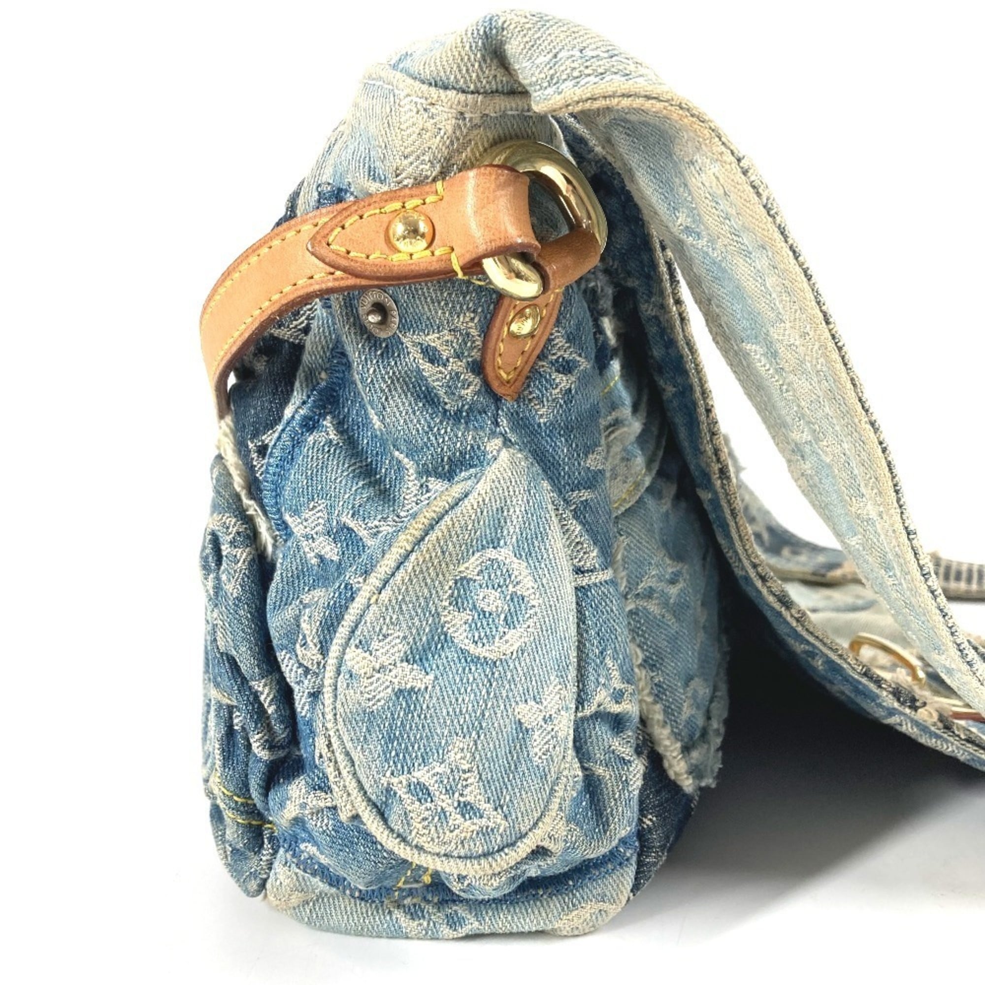 Louis Vuitton Monogram Denim Blue Monogram Denim Messenger Bag Shoulder Bag (Pre-Owned)