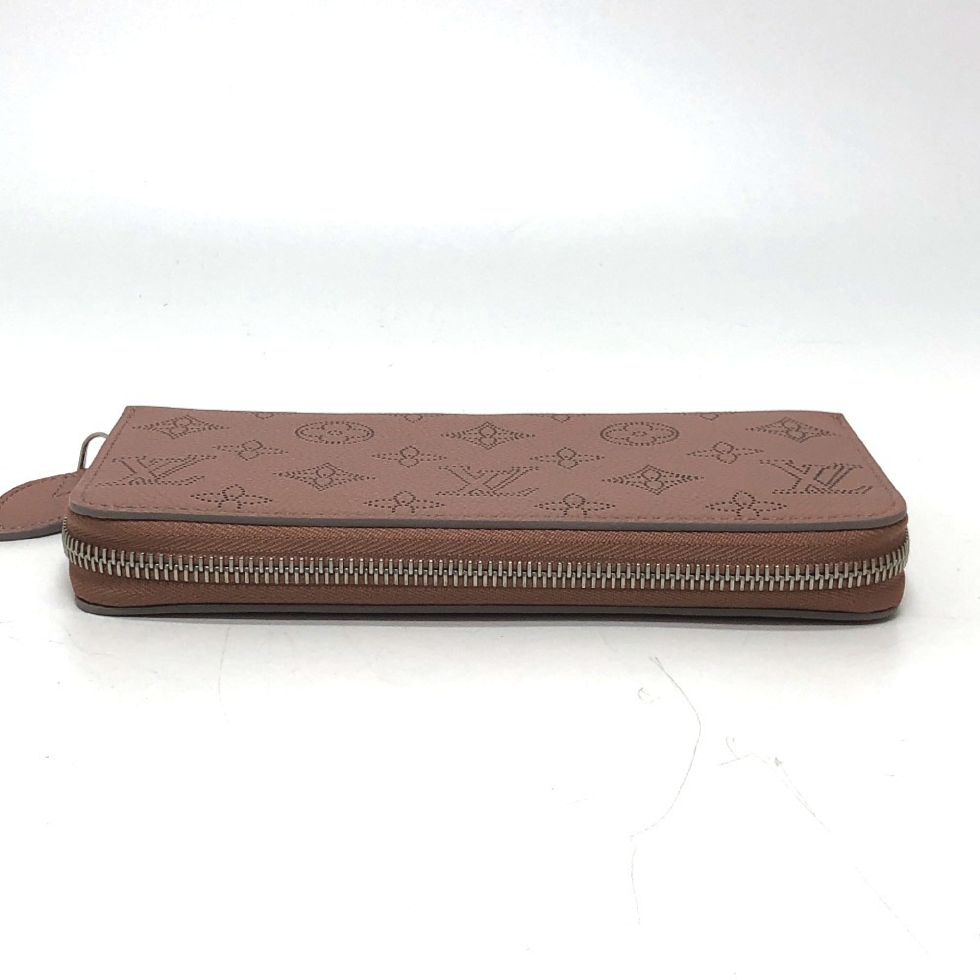Louis Vuitton Mahina Pink Mahina Leather Long Wallet (Bi-Fold) (Pre-Owned)