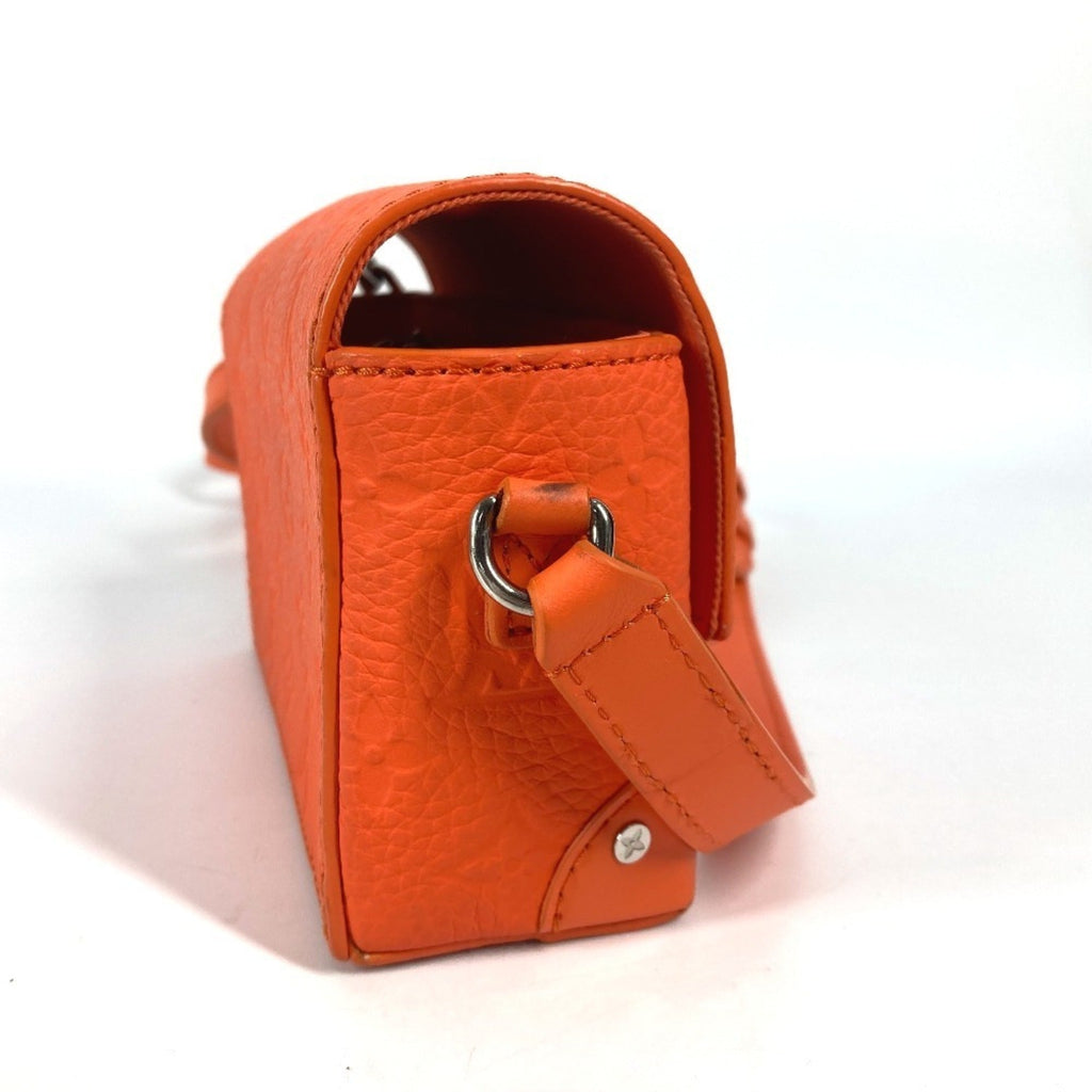 Louis Vuitton Orange Leather Pochette Shoulder Bag (Pre-Owned)