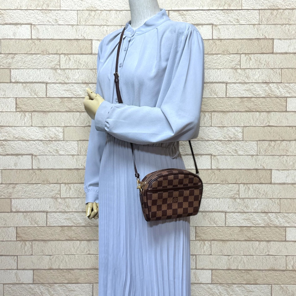 Louis Vuitton Brown Damier Canvas Shoulder Bag (Pre-Owned)