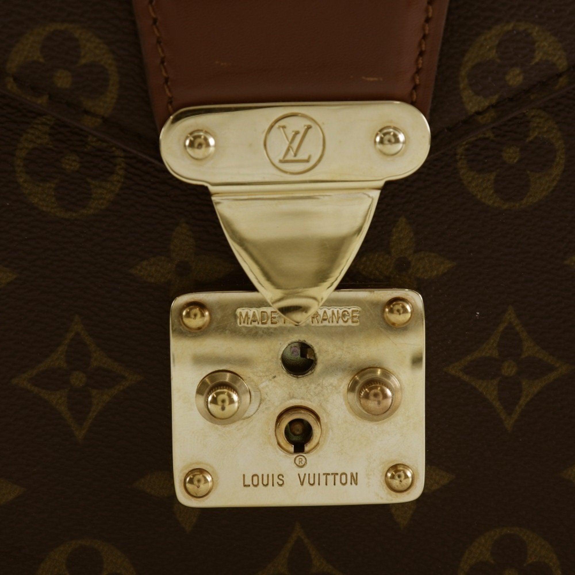 Louis Vuitton Brown Monogram Canvas Handbag (Pre-Owned)