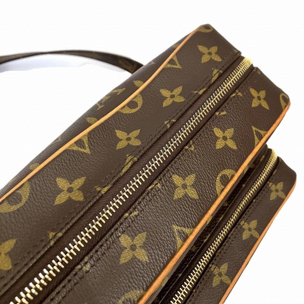 Louis Vuitton Brown Leather Shoulder Bag (Pre-Owned)