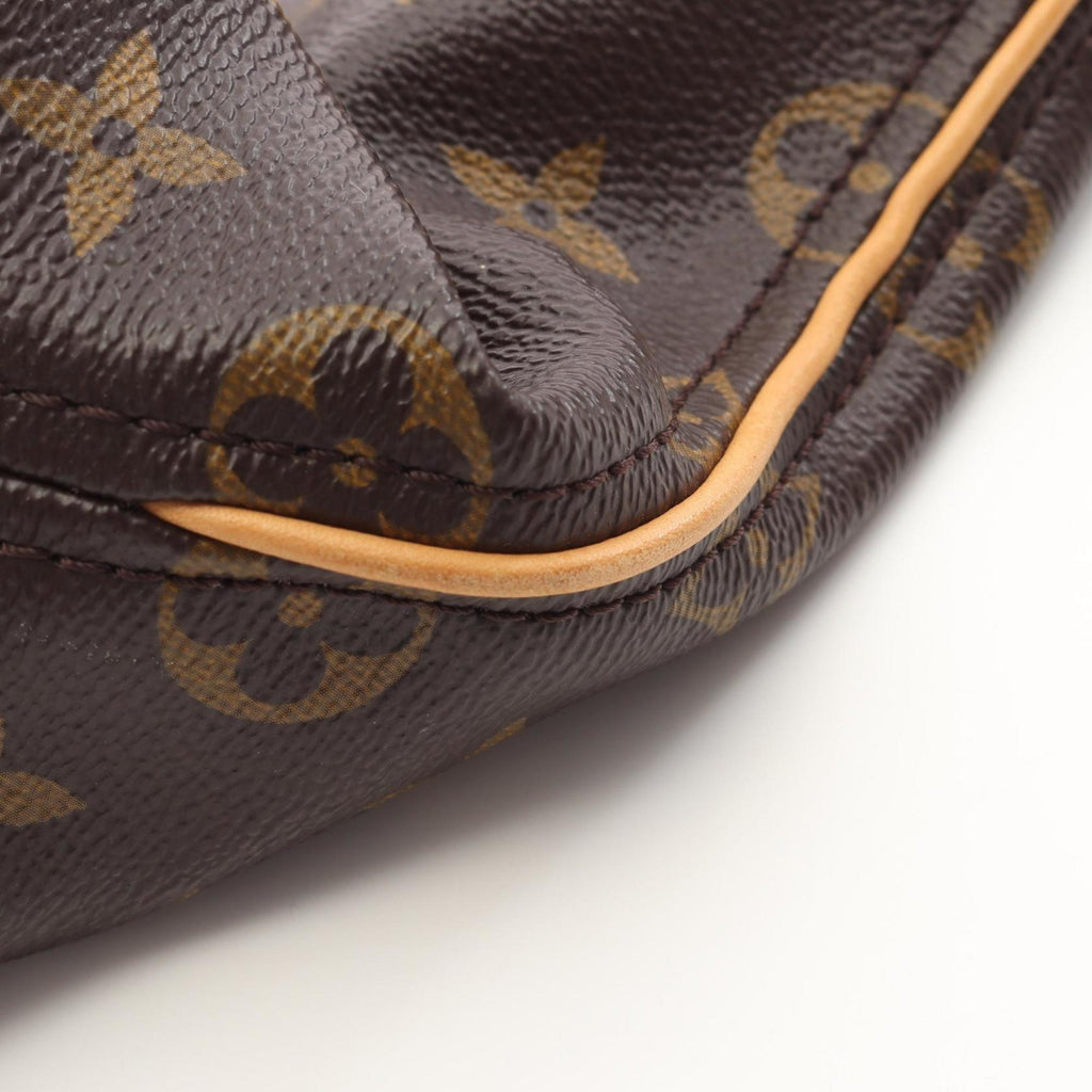 Louis Vuitton Brown Monogram Monogram Shoulder Bag (Pre-Owned)