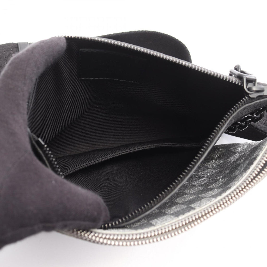Louis Vuitton Black Silver Leather Shoulder Bag (Pre-Owned)