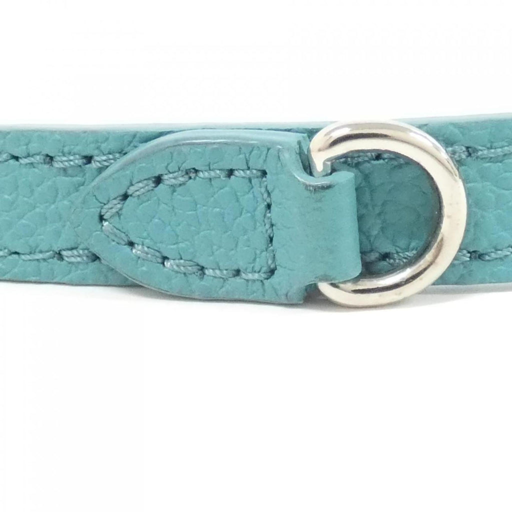 Louis Vuitton Turquoise Leather Handbag (Pre-Owned)