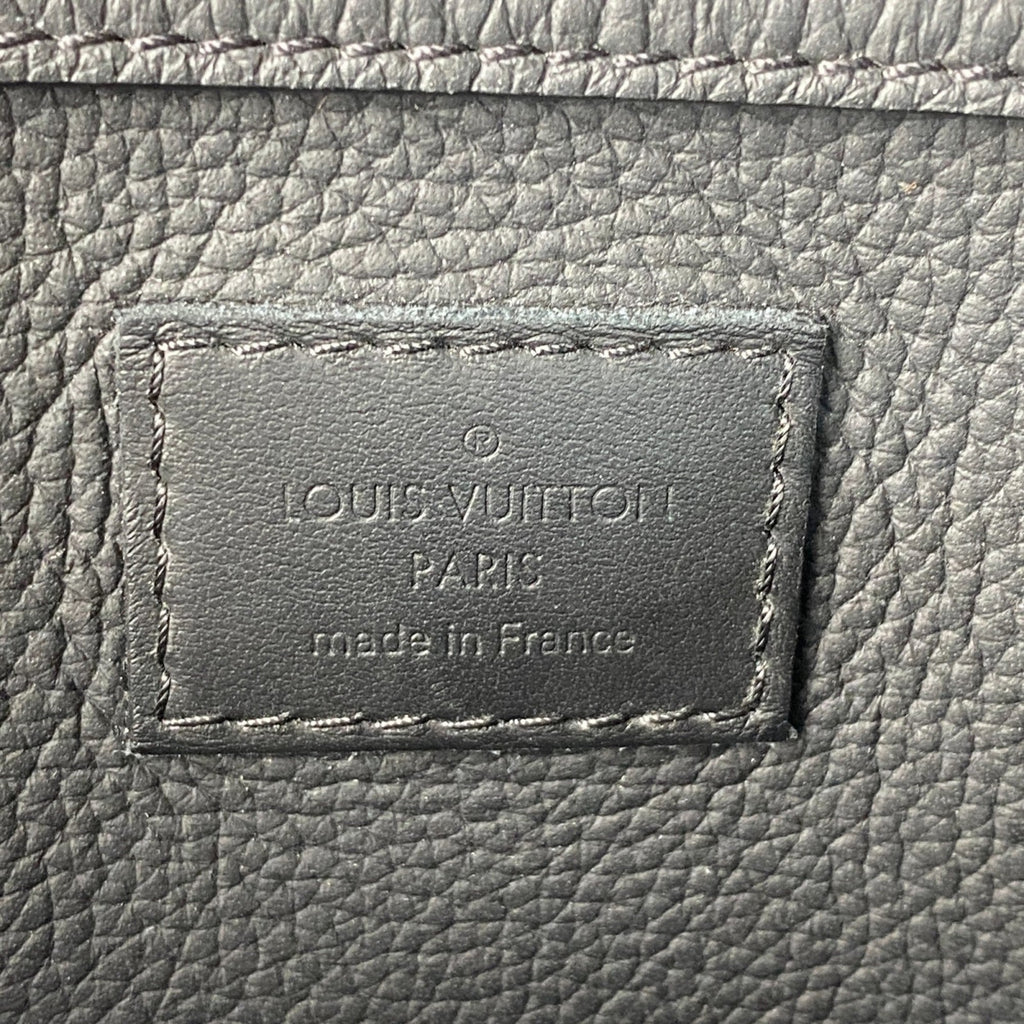 Louis Vuitton Black Leather Sling Bag (Pre-Owned)