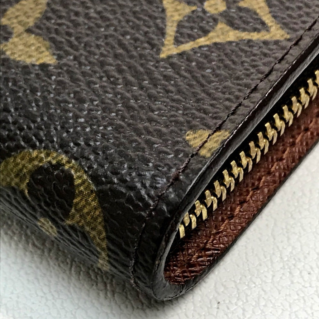 Louis Vuitton Brown Monogram Long Wallet (Bi-Fold) (Pre-Owned)