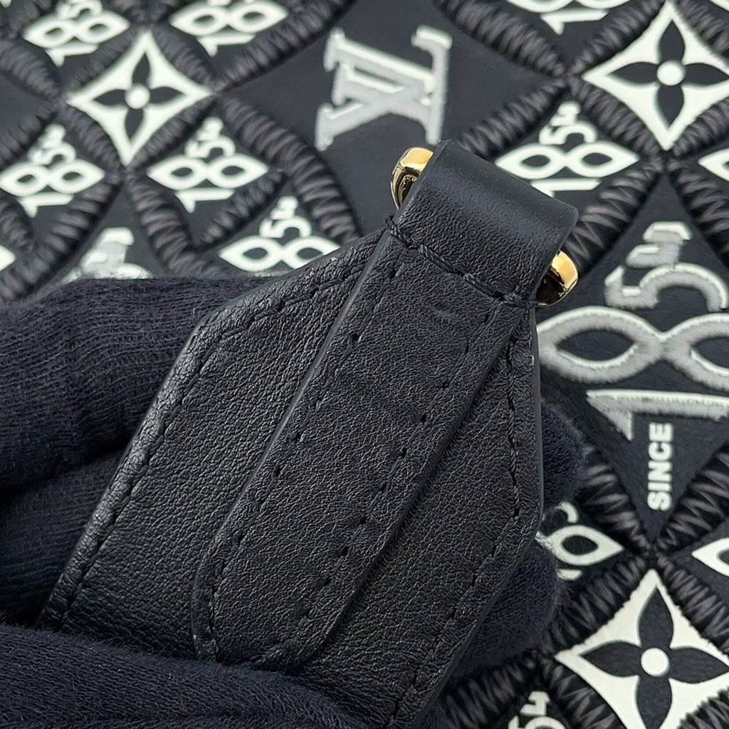 Louis Vuitton Black Noir Leather Handbag (Pre-Owned)