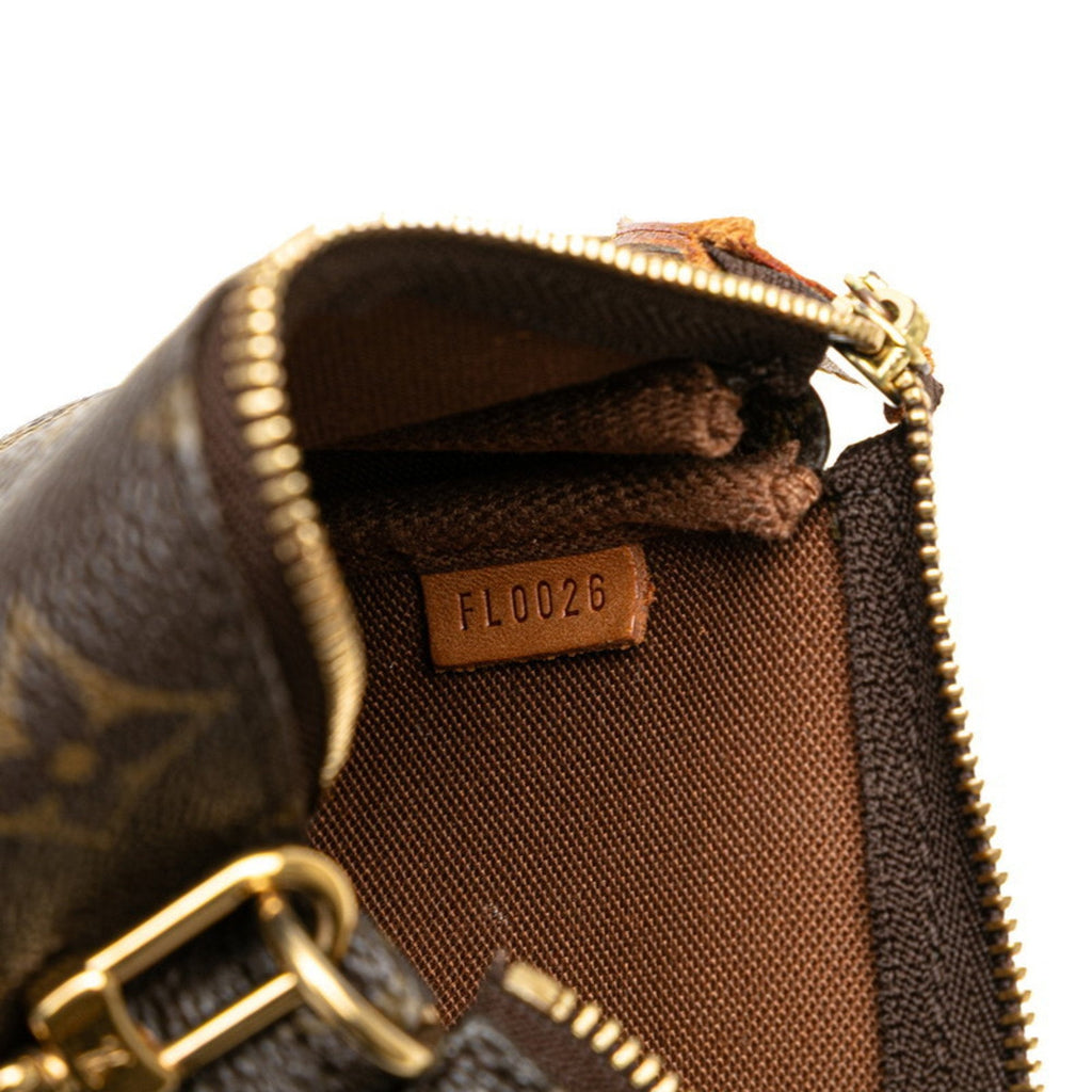 Louis Vuitton Monogram Brown Monogram Monogram Pouch (Pre-Owned)
