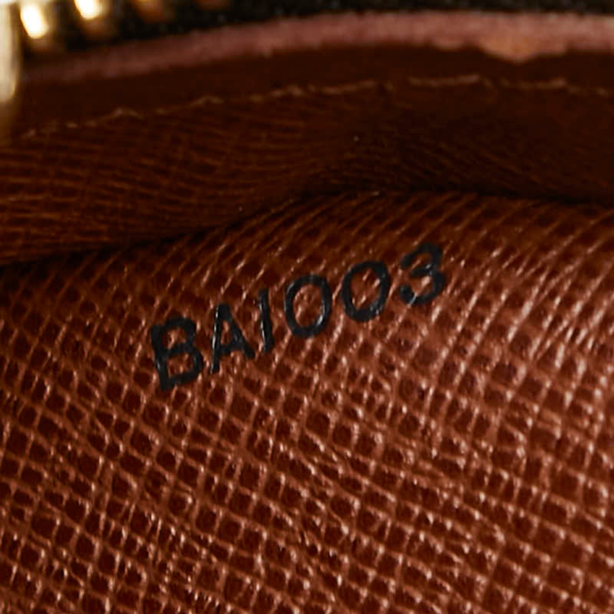 Louis Vuitton Brown Monogram Monogram Shoulder Bag (Pre-Owned)