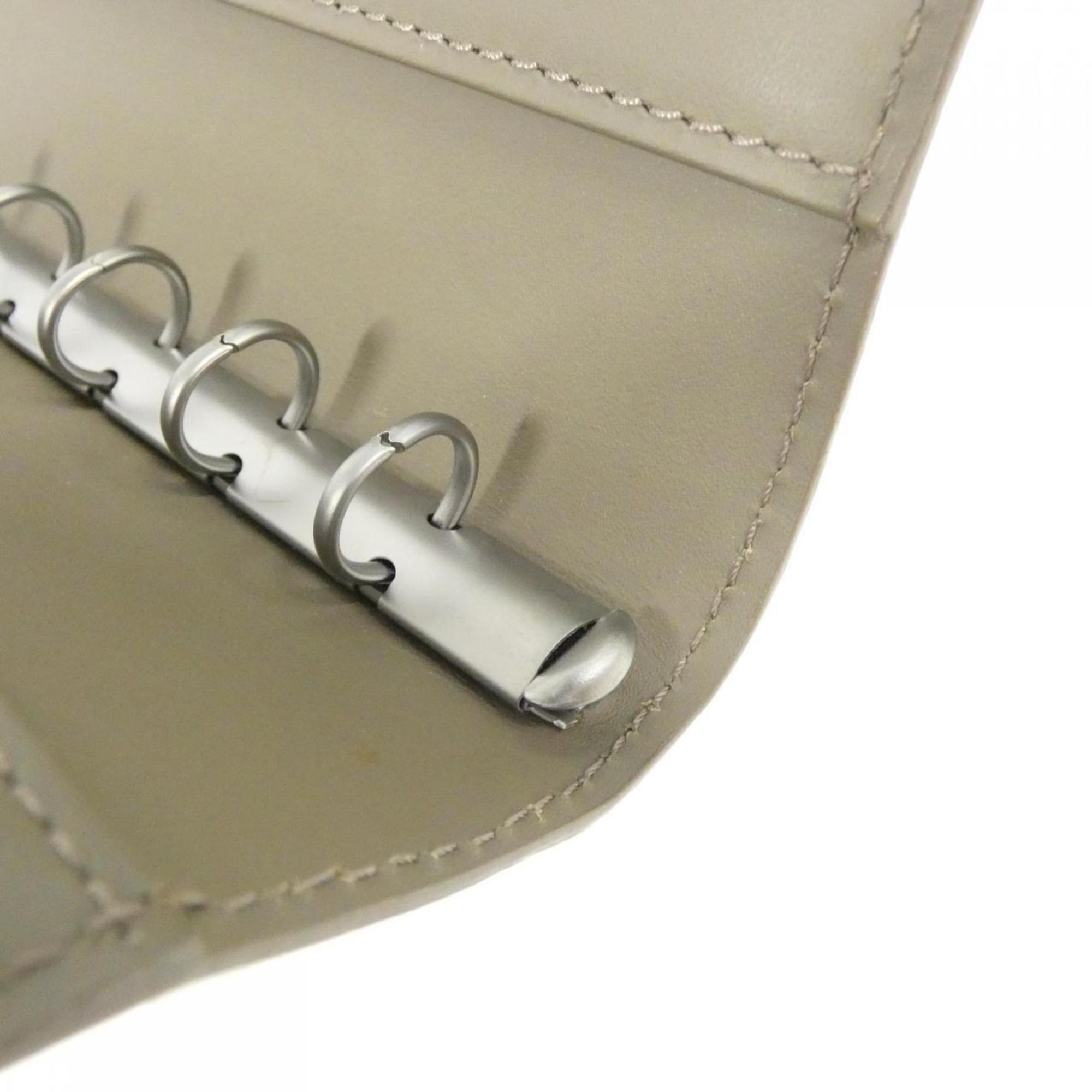 Louis Vuitton Pepper (Poivre) Leather (Pre-Owned)