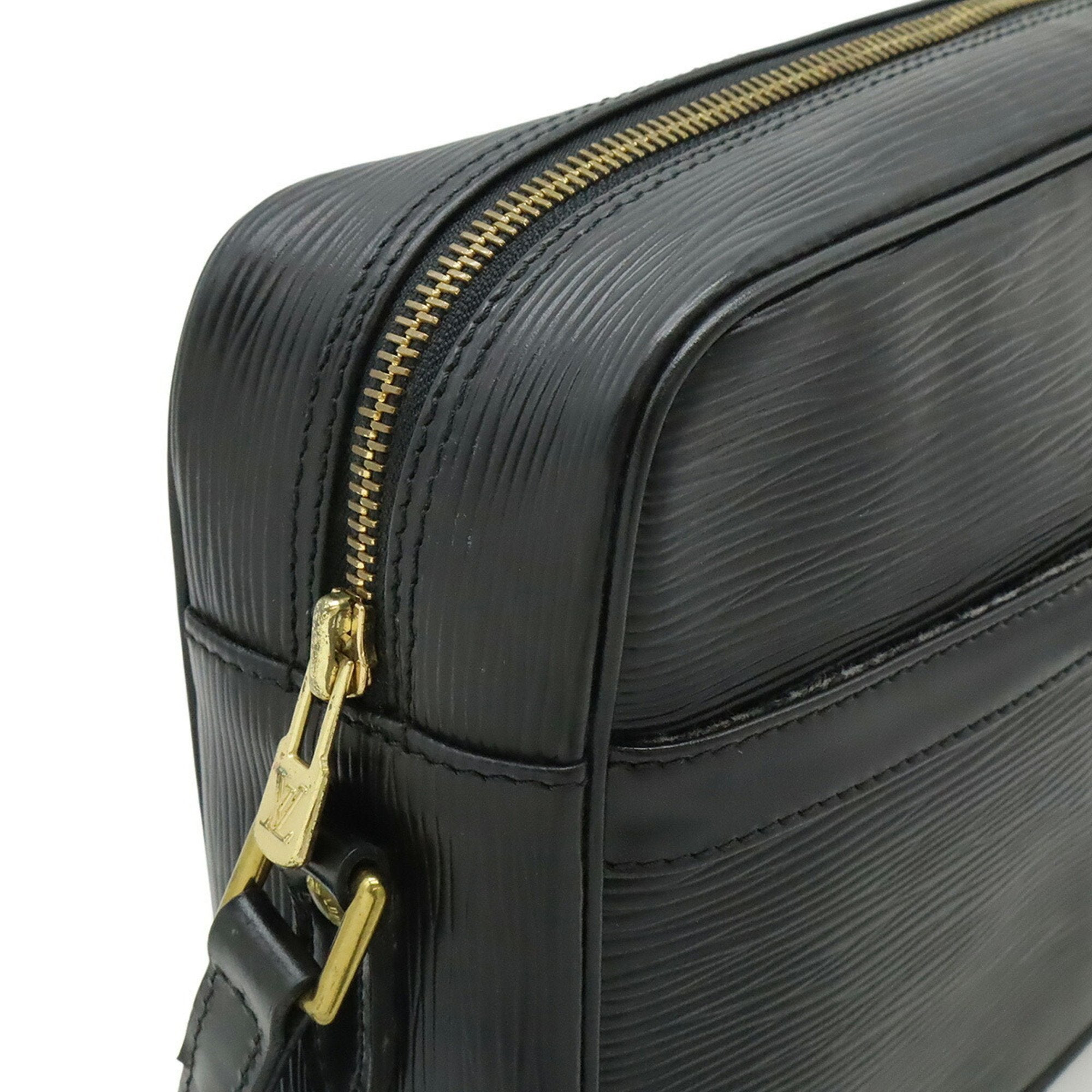 Louis Vuitton Noir Epi Leather Shoulder Bag (Pre-Owned)