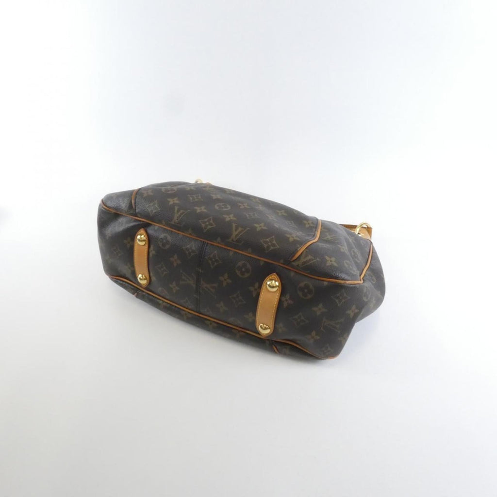 Louis Vuitton Brown Coated Canvas Shoulder Bag (Pre-Owned)