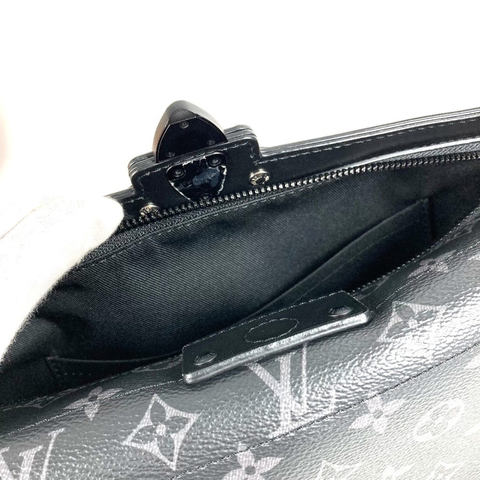 Louis Vuitton Black Monogram Eclipse Monogram Eclipse Clutch Bag Handbag Shoulder Bag (Pre-Owned)
