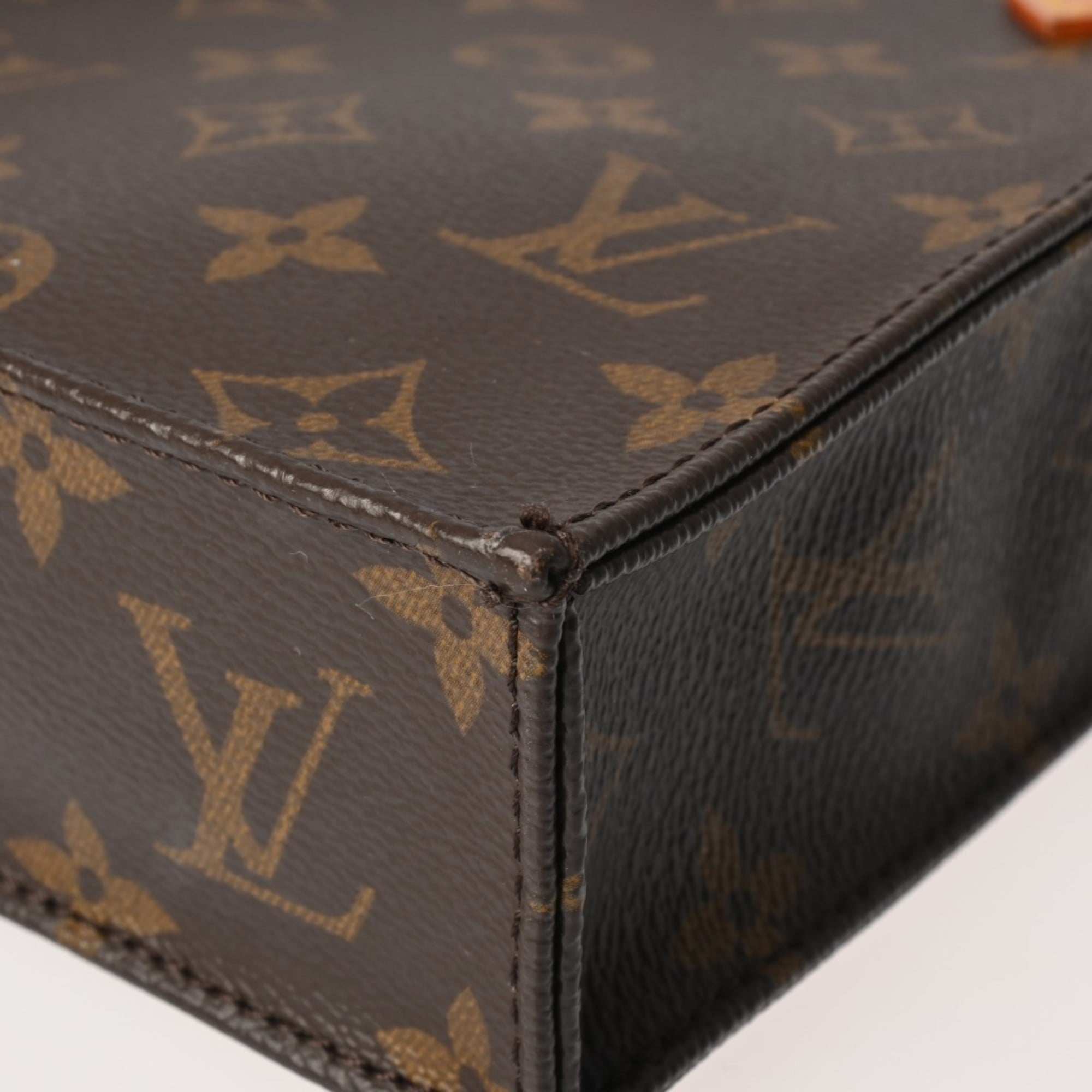 Louis Vuitton Brown Monogram Canvas Handbag (Pre-Owned)