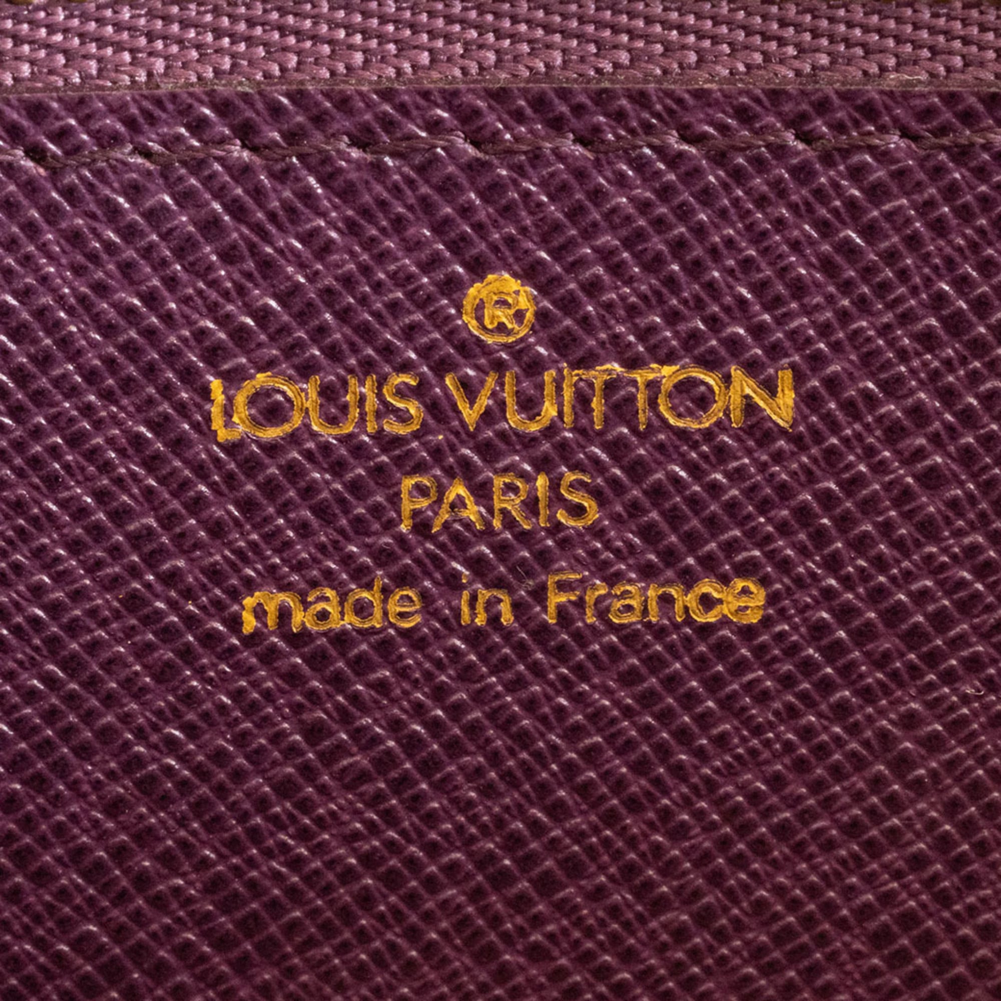 Louis Vuitton Yellow Epi Leather Pochette Shoulder Bag (Pre-Owned)