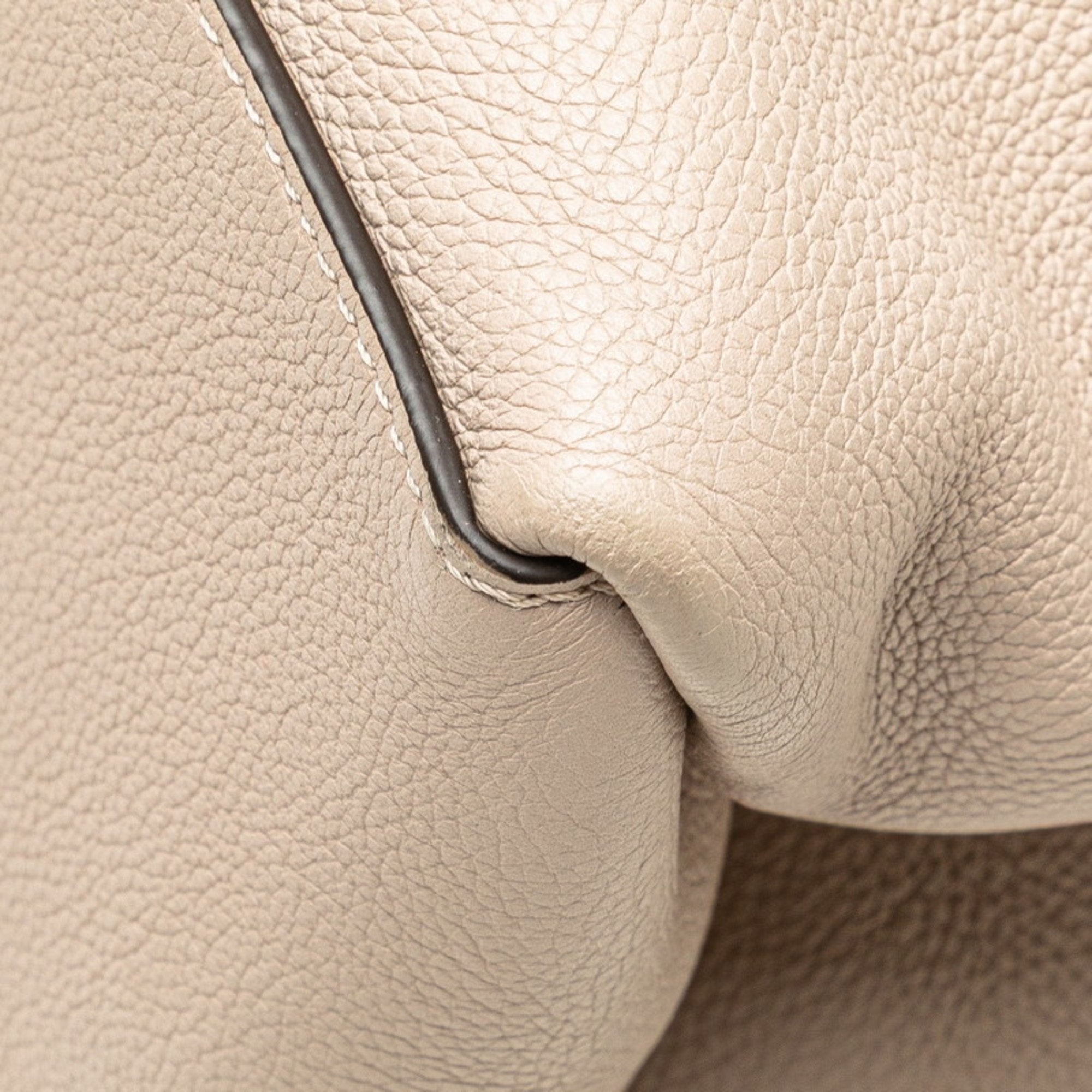 Louis Vuitton Beige Grayish Leather Shoulder Bag Tote Bag (Pre-Owned)