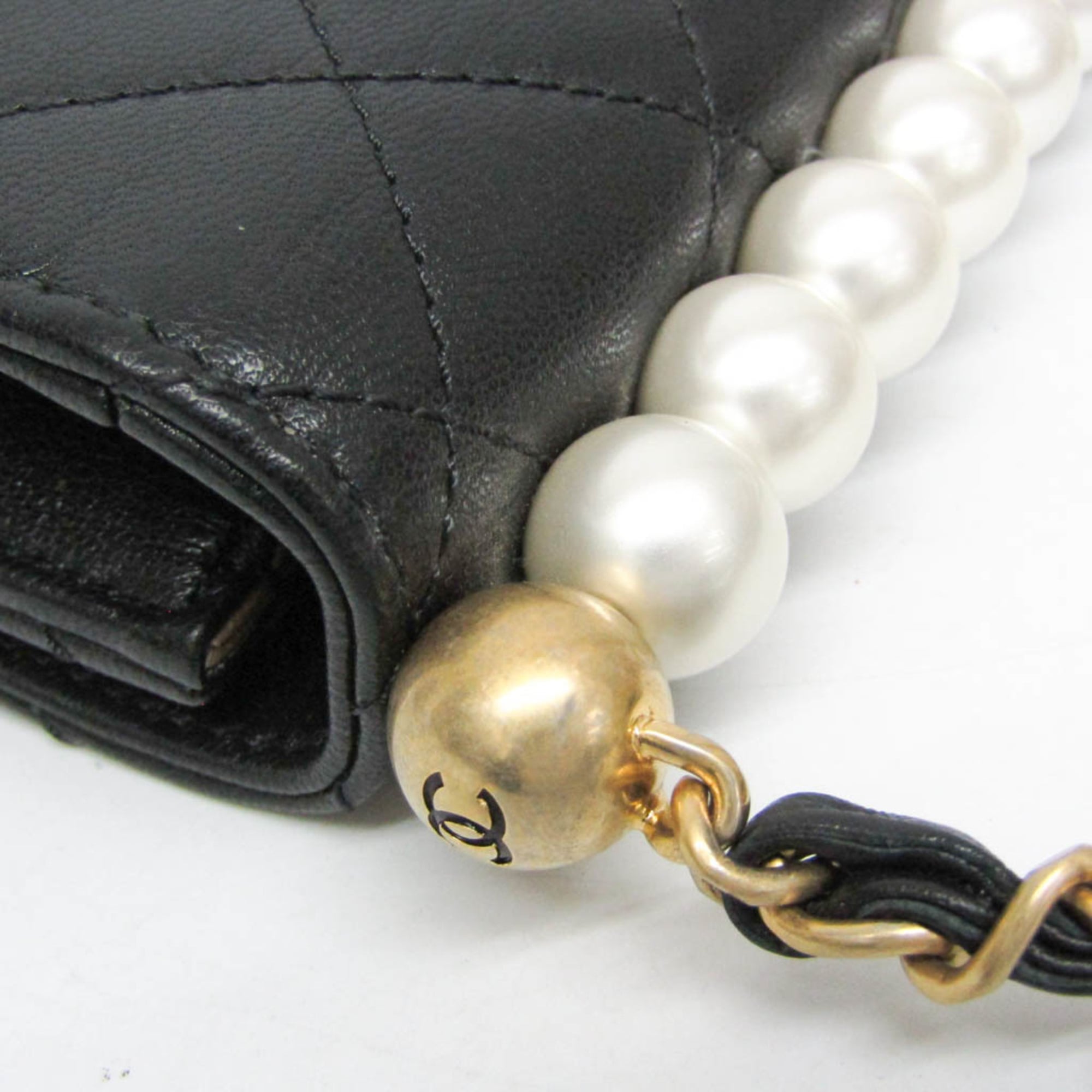 Chic Pearls Flap Bag Quilted Lambskin Mini