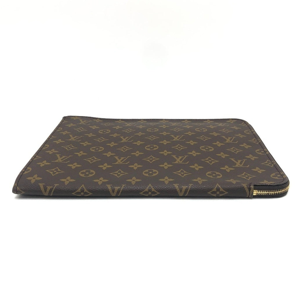 Louis Vuitton Brown Clutch Bag (Pre-Owned)