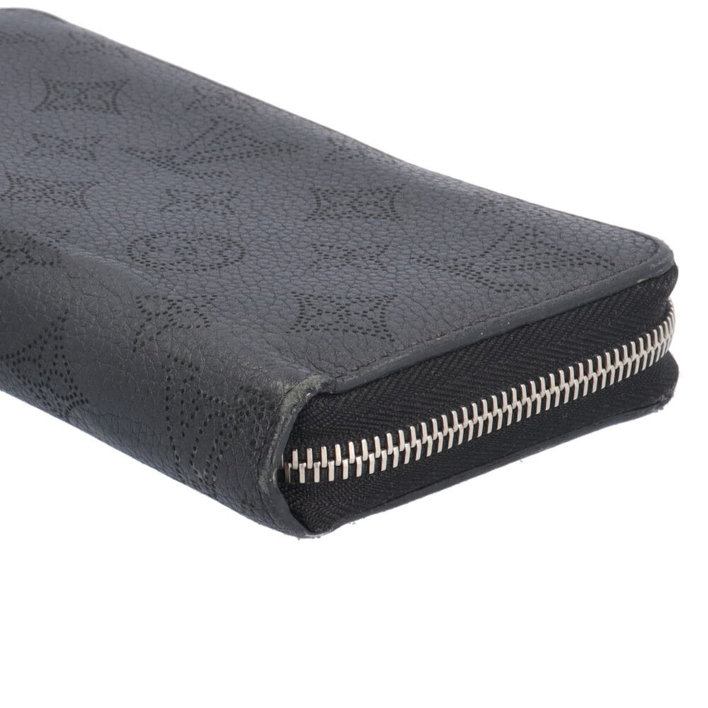 Louis Vuitton Black Mahina Leather Long Wallet (Bi-Fold) (Pre-Owned)