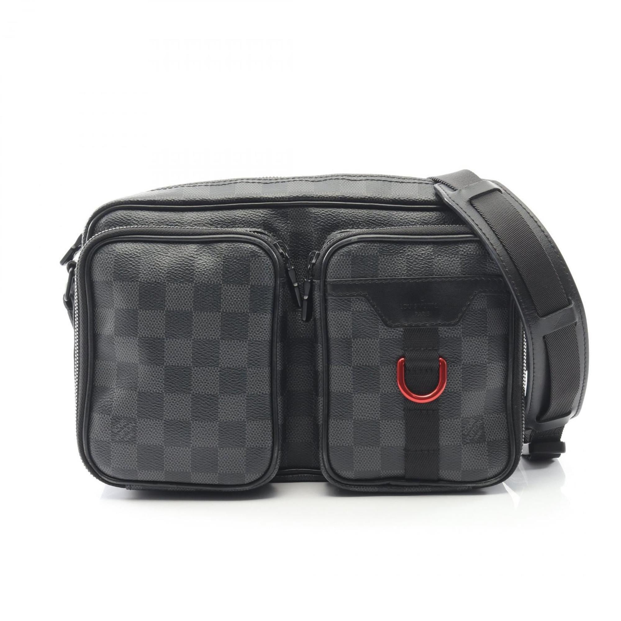 Louis Vuitton Gray Damier Graphite Leather Shoulder Bag (Pre-Owned)
