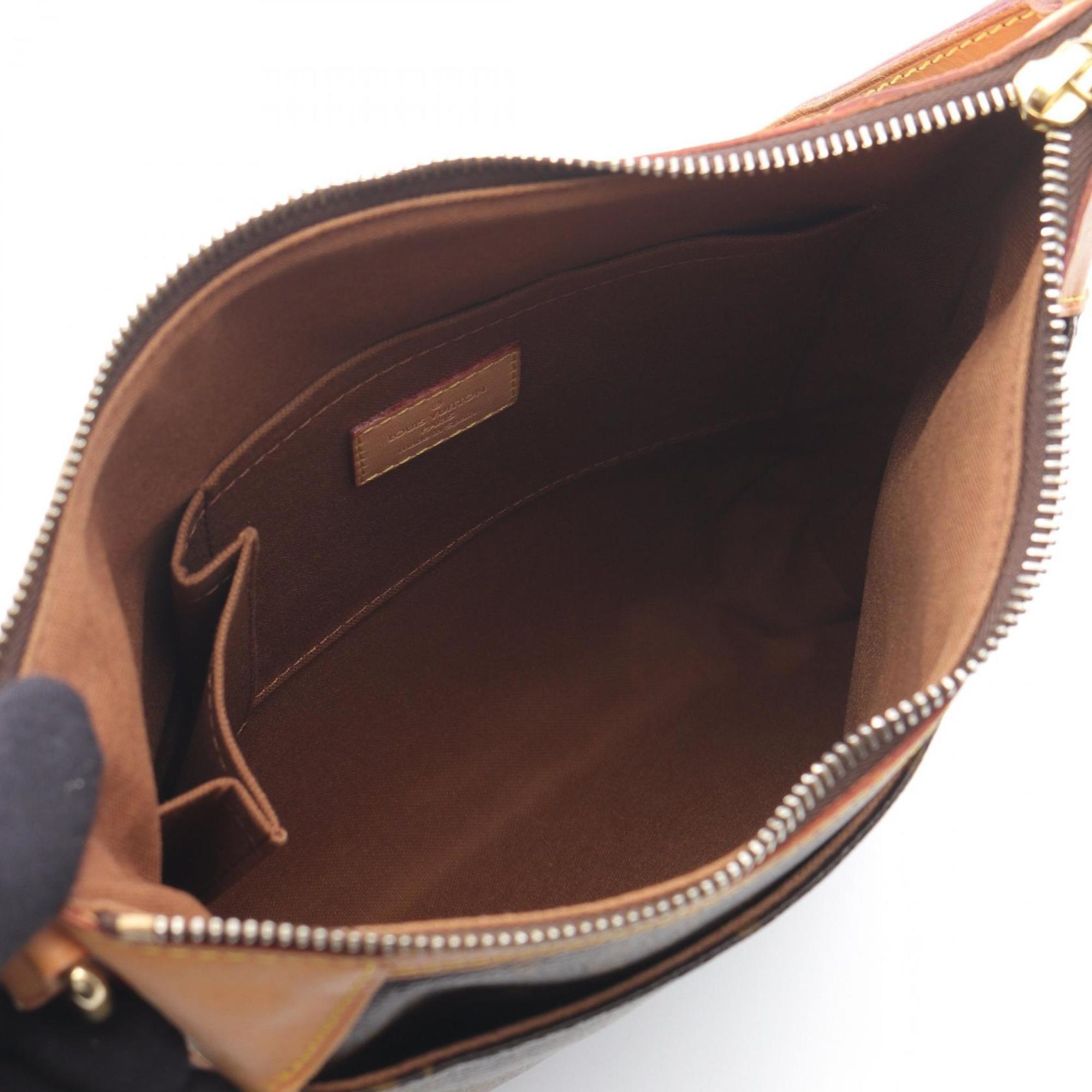 Louis Vuitton Brown Coated Canvas Leather Shoulder Bag (Pre-Owned)