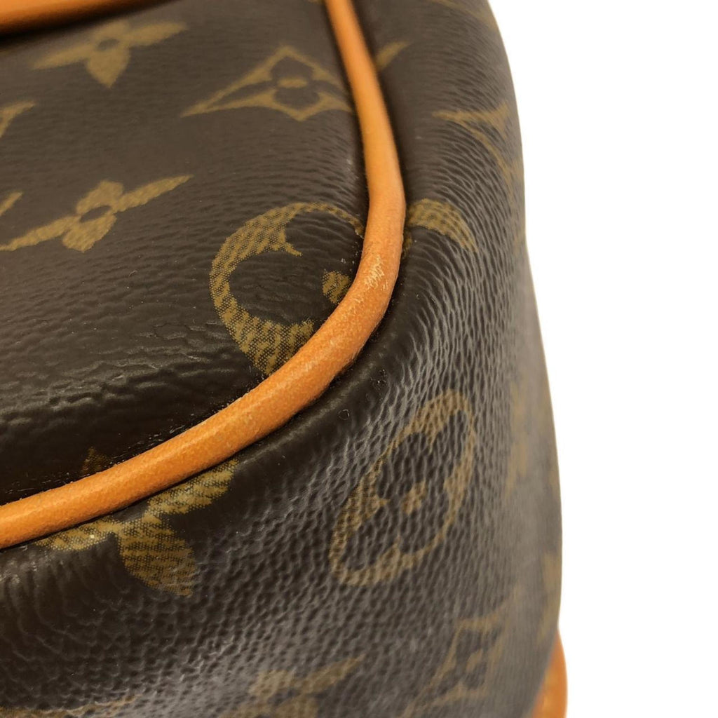 Louis Vuitton Brown Coated Canvas Shoulder Bag (Pre-Owned)
