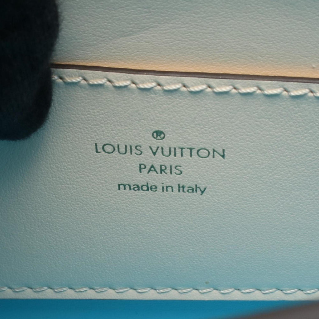 Louis Vuitton Ivory Leather Shoulder Bag (Pre-Owned)