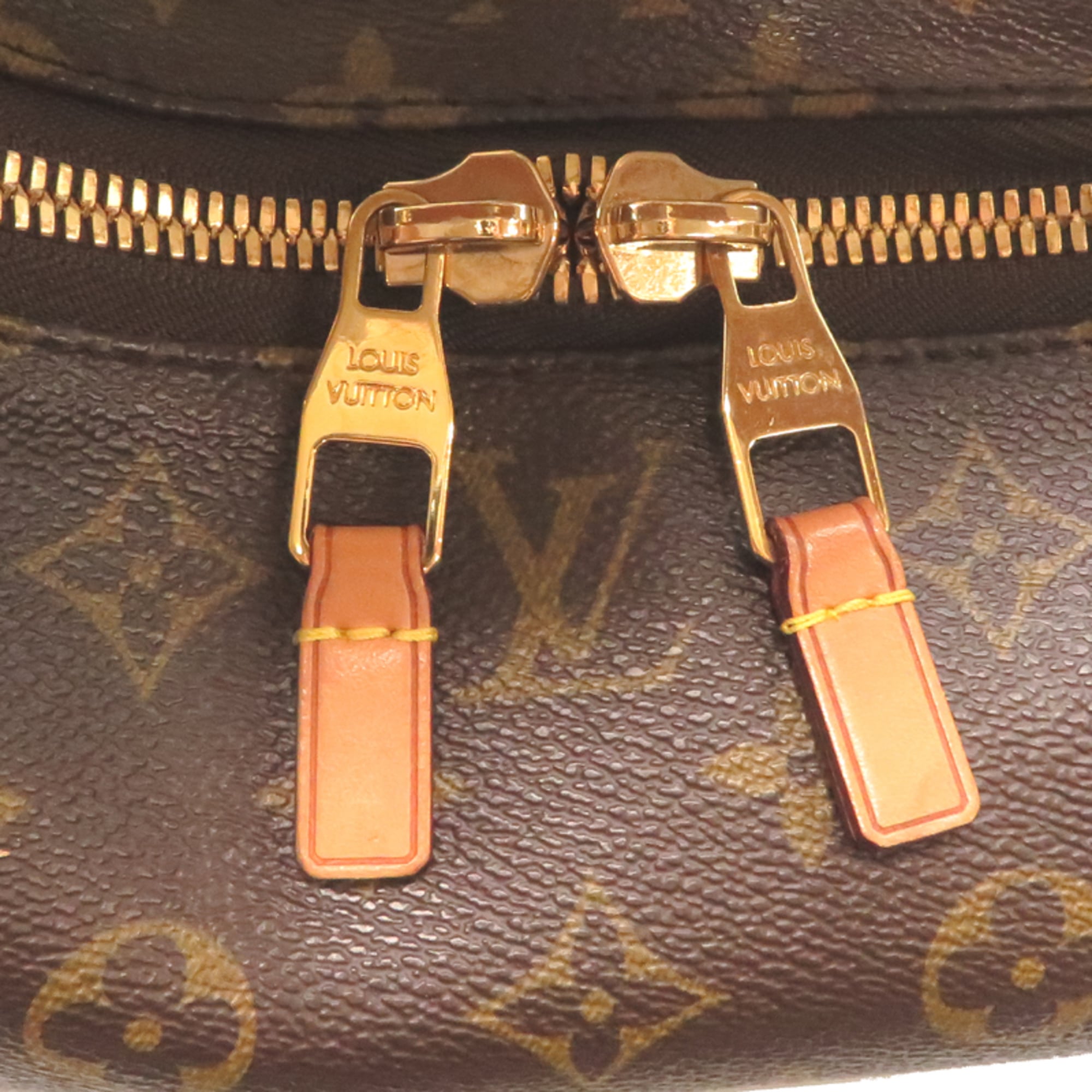 Louis Vuitton Brown Monogram Shoulder Bag (Pre-Owned)