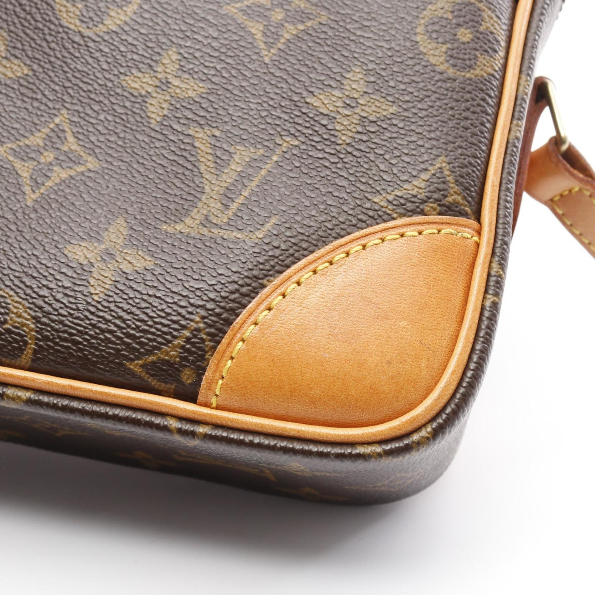 Louis Vuitton Brown Coated Canvas Shoulder Bag (Pre-Owned)