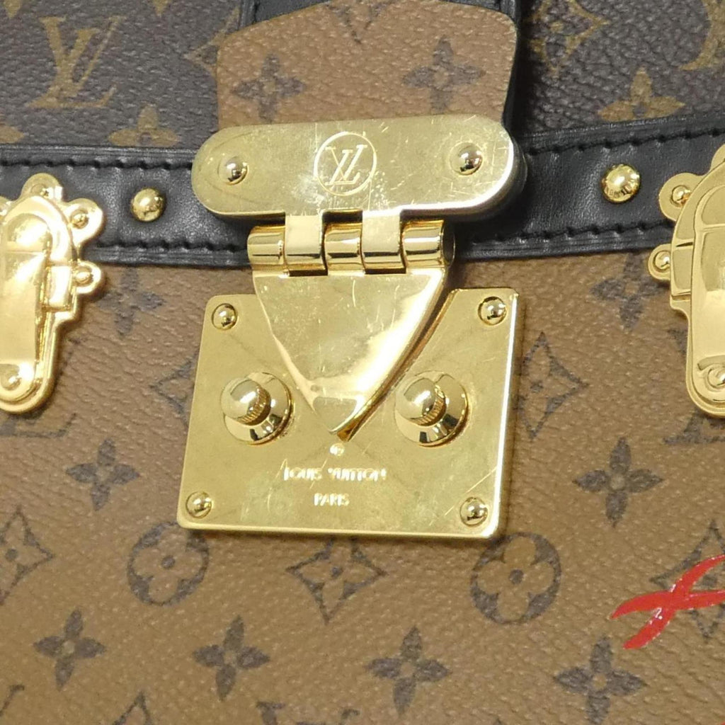 Louis Vuitton Marron Coated Canvas Shoulder Bag (Pre-Owned)