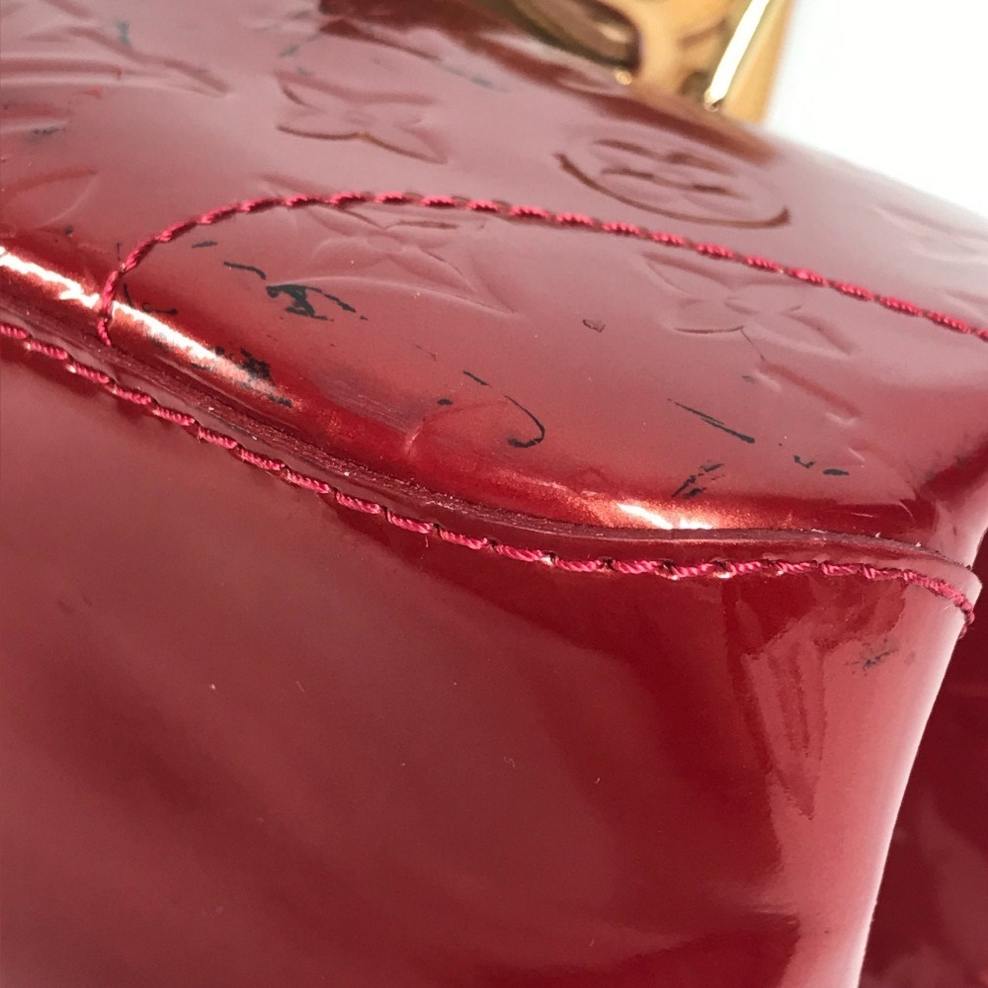 Louis Vuitton Pomme D'amour Red Color Monogram Vernis Shoulder Bag Tote Bag (Pre-Owned)