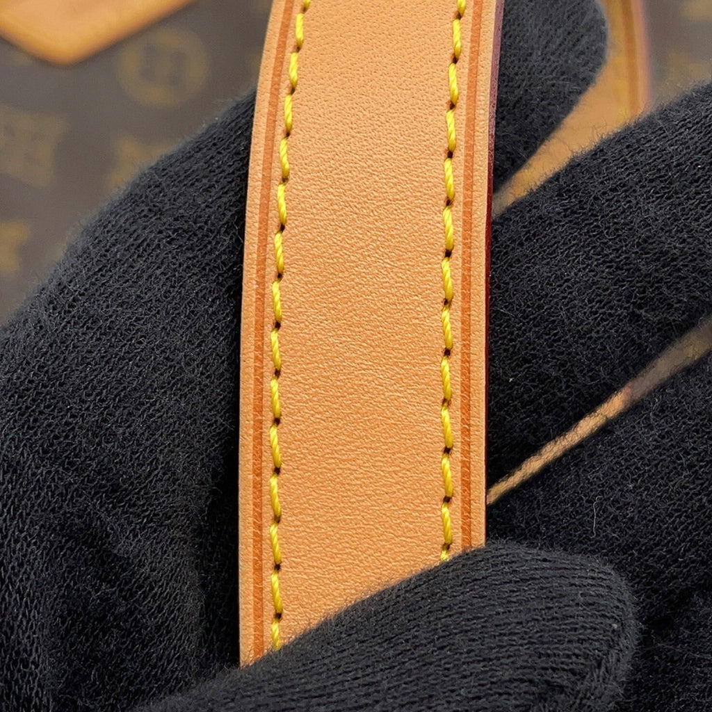 Louis Vuitton Brown Monogram Monogram Shoulder Bag (Pre-Owned)