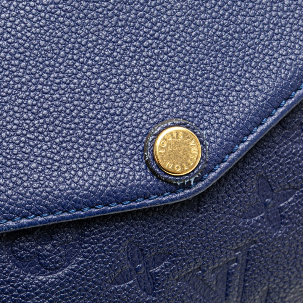 Louis Vuitton Blue Leather Shoulder Bag (Pre-Owned)