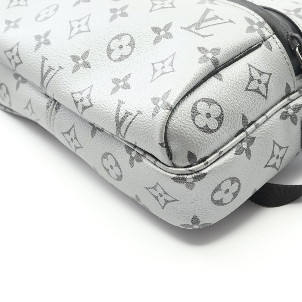 Louis Vuitton Silver Coated Canvas Shoulder Bag (Pre-Owned)