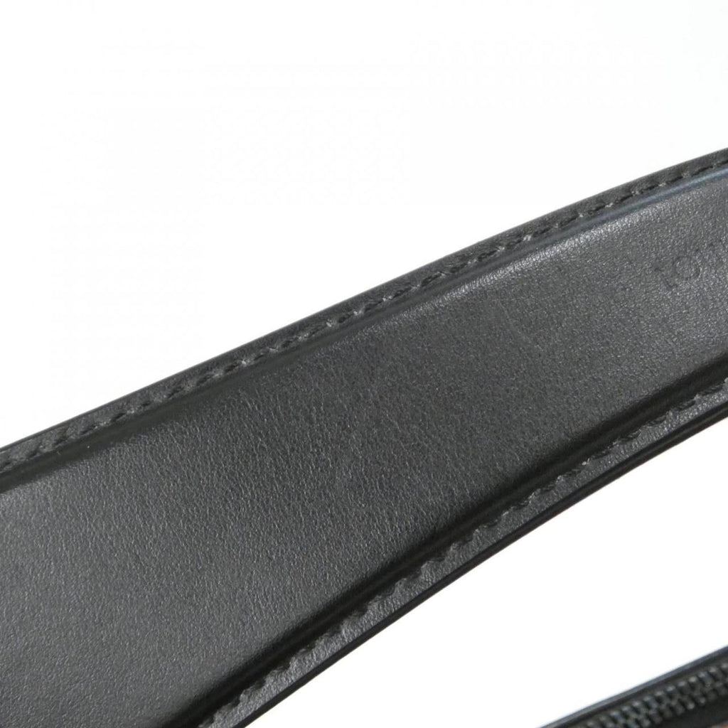 Louis Vuitton Black Leather Shoulder Bag (Pre-Owned)