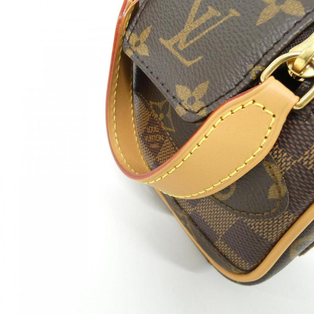 Louis Vuitton Brown Coated Canvas Handbag (Pre-Owned)