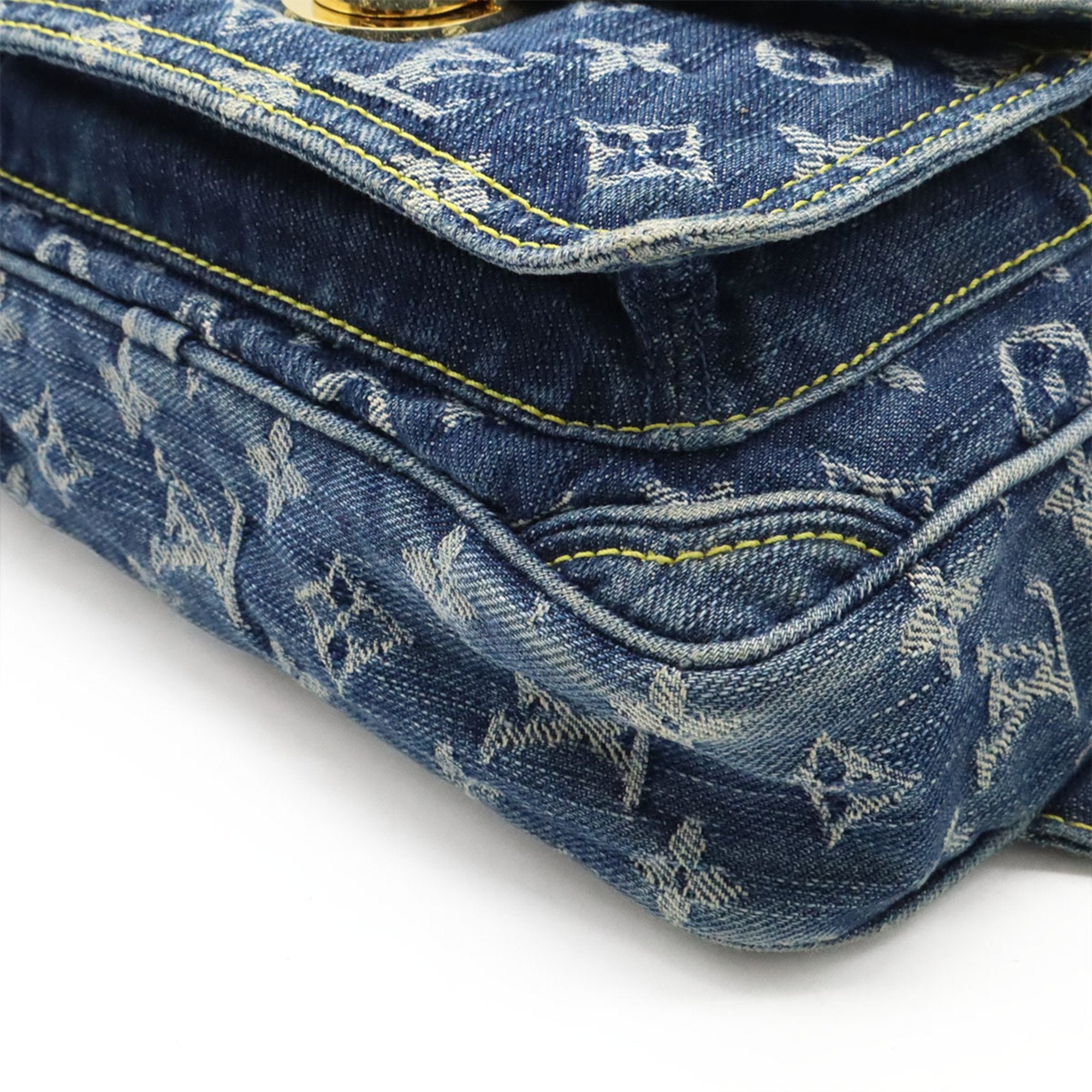 Louis Vuitton Blue Monogram Denim Fanny Pack Shoulder Bag (Pre-Owned)