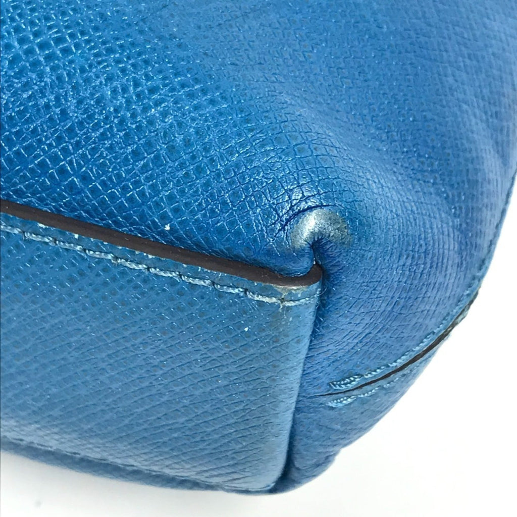 Louis Vuitton Blue Taiga Leather Messenger Bag Shoulder Bag (Pre-Owned)