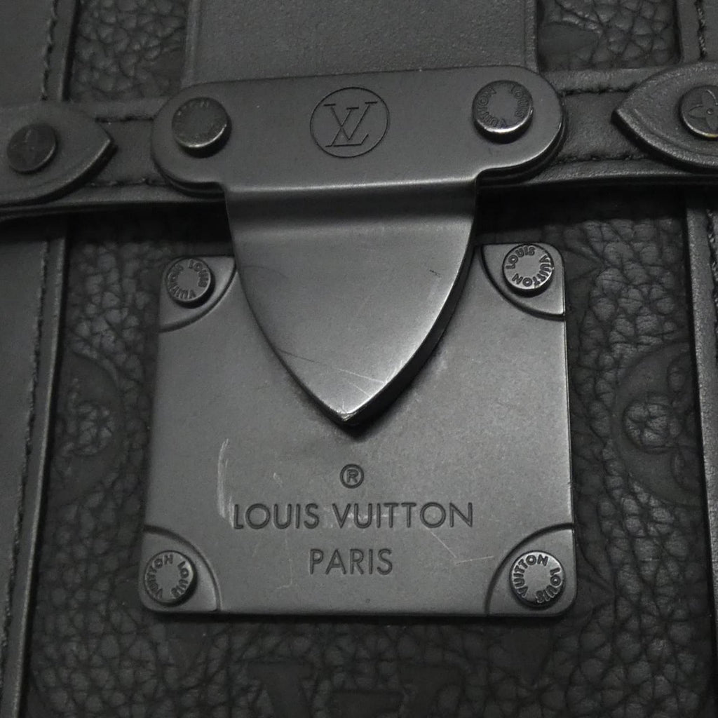 Louis Vuitton Black Leather Shoulder Bag (Pre-Owned)