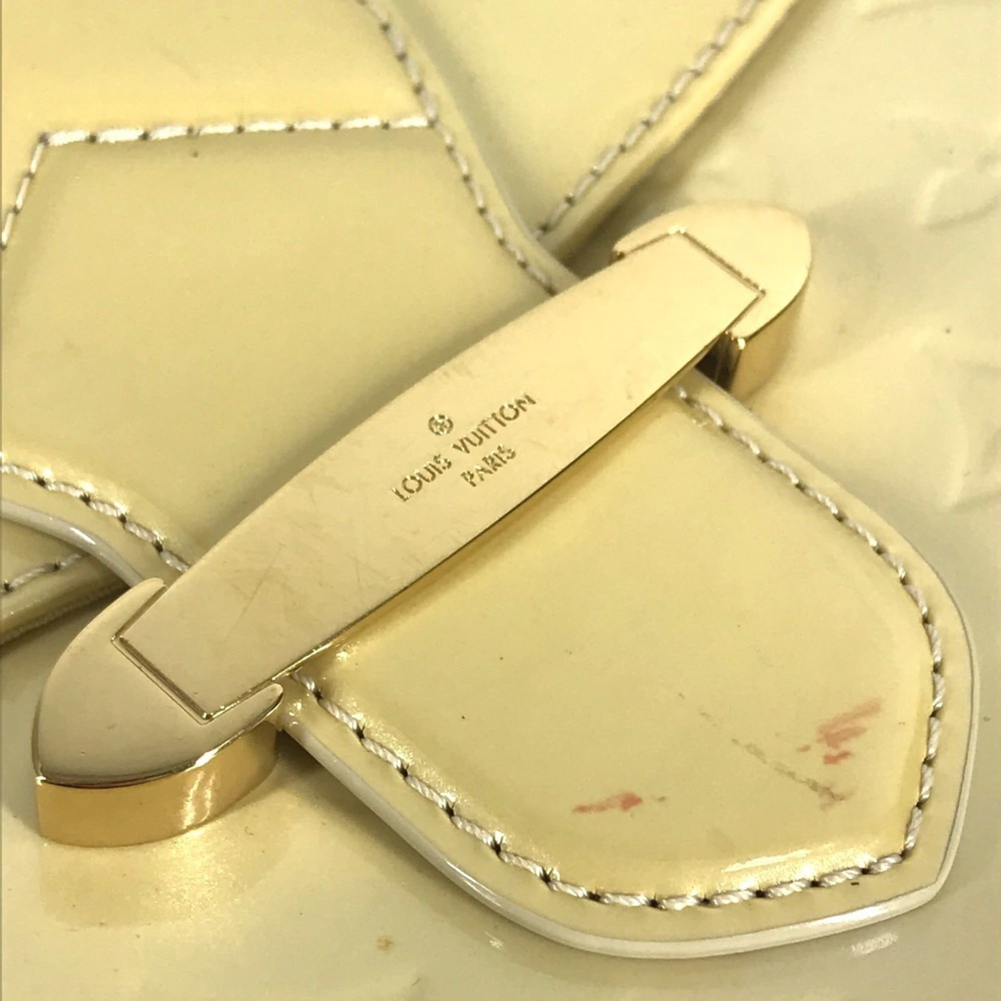 Louis Vuitton Yellow Monogram Vernis Shoulder Bag (Pre-Owned)