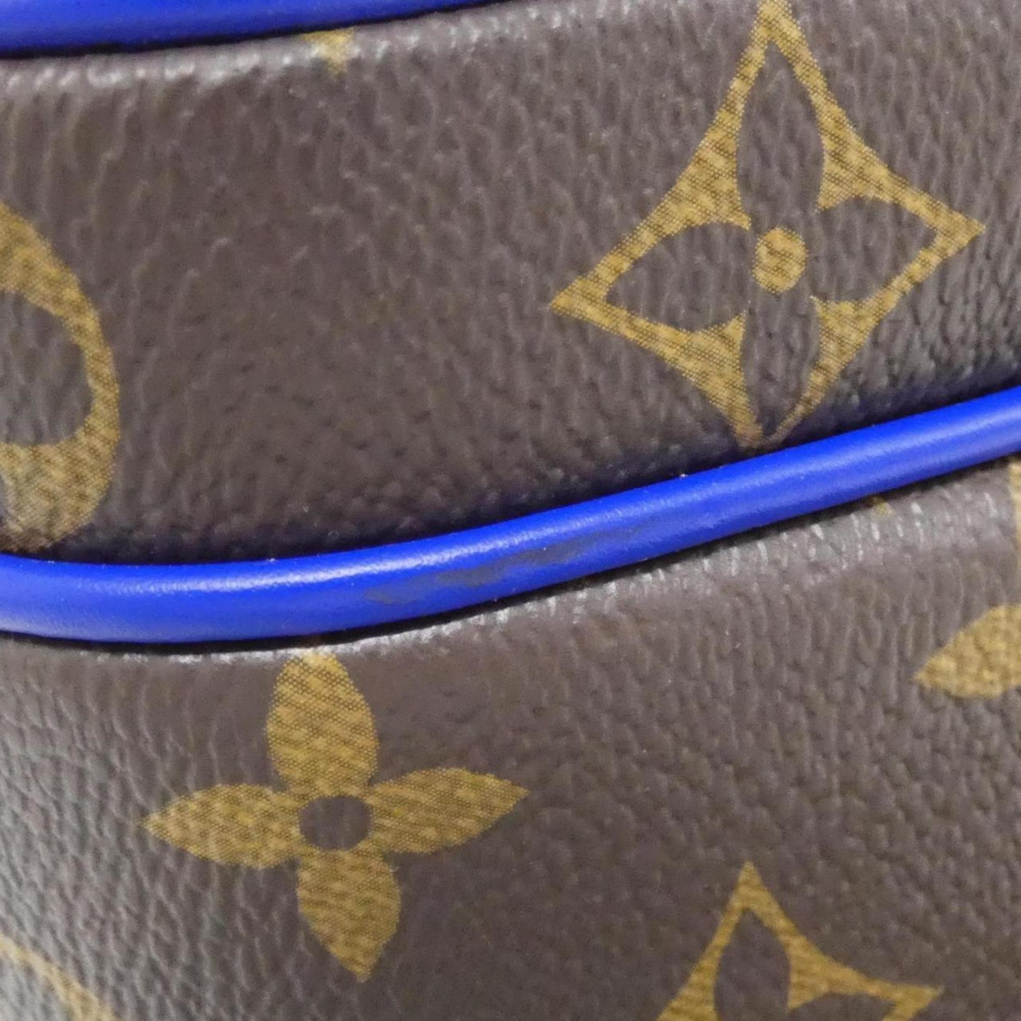 Louis Vuitton Marron Coated Canvas Shoulder Bag (Pre-Owned)