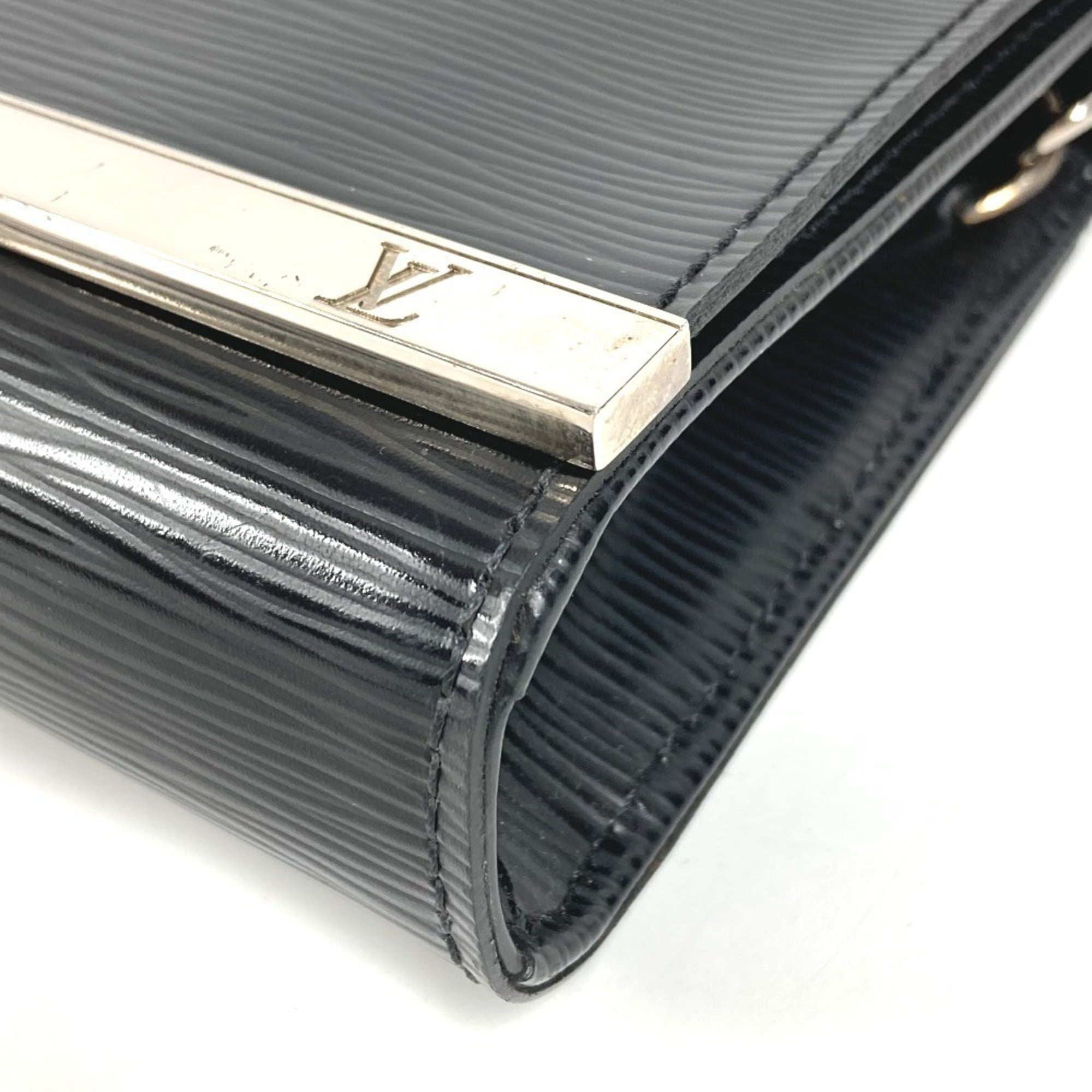 Louis Vuitton Epi Black Noir Epi Leather Clutch Bag Pochette Shoulder Bag (Pre-Owned)