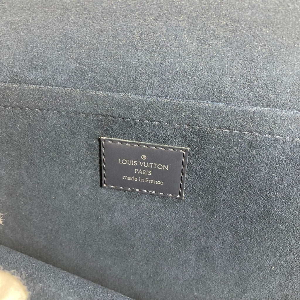 Louis Vuitton Epi Navy Blue Epi Leather Clutch Bag Pochette (Pre-Owned)