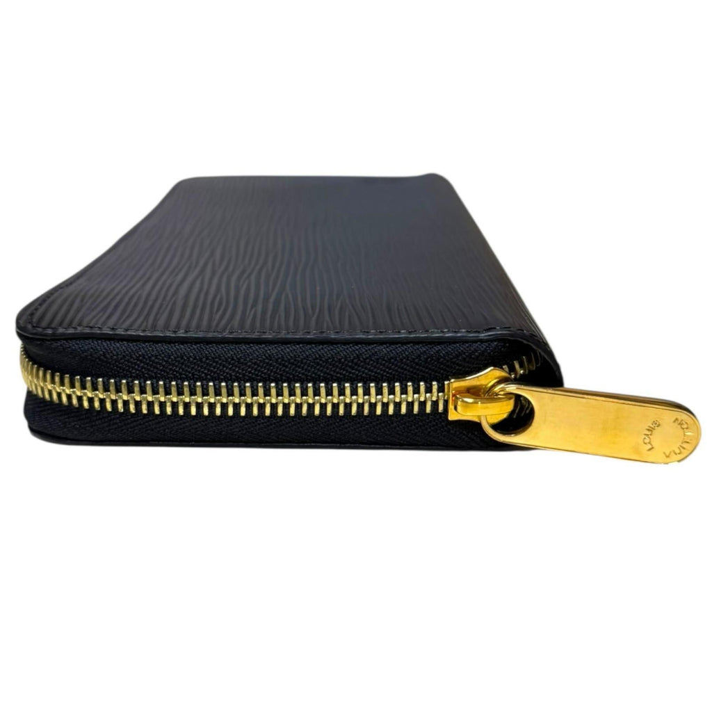 Louis Vuitton Black Noir Epi Leather Long Wallet (Bi-Fold) (Pre-Owned)